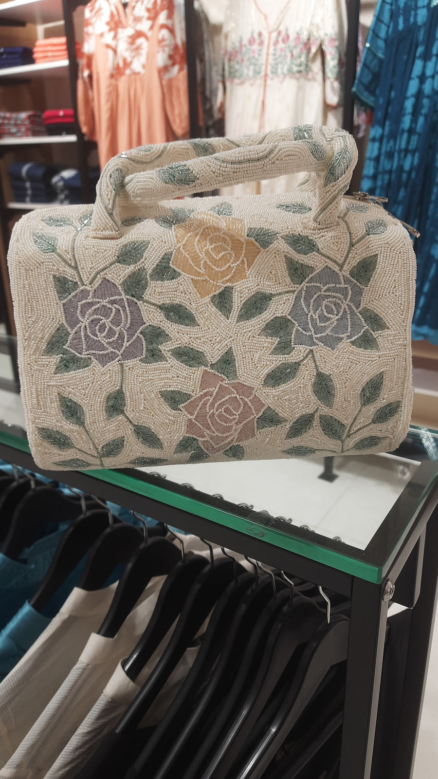 HASSU'S WOMEN'S WHITE BAG