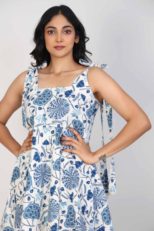 White Sleeveless Cotton flex All over print floral Thigh length Dress