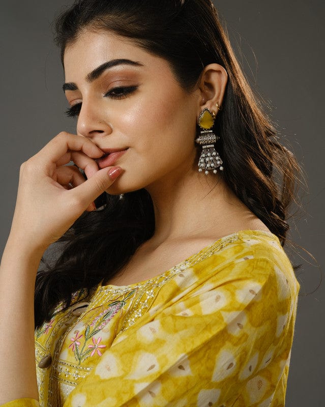 Yellow 3/4th Sleeves Cotton Abstarct Batik Print, Machine Embroidery Calf Length Kurta Set