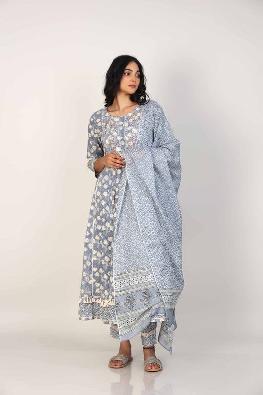 Grey 3/4th Sleeves Cotton All over print floral Calf length Kurta Set - With Dupatta