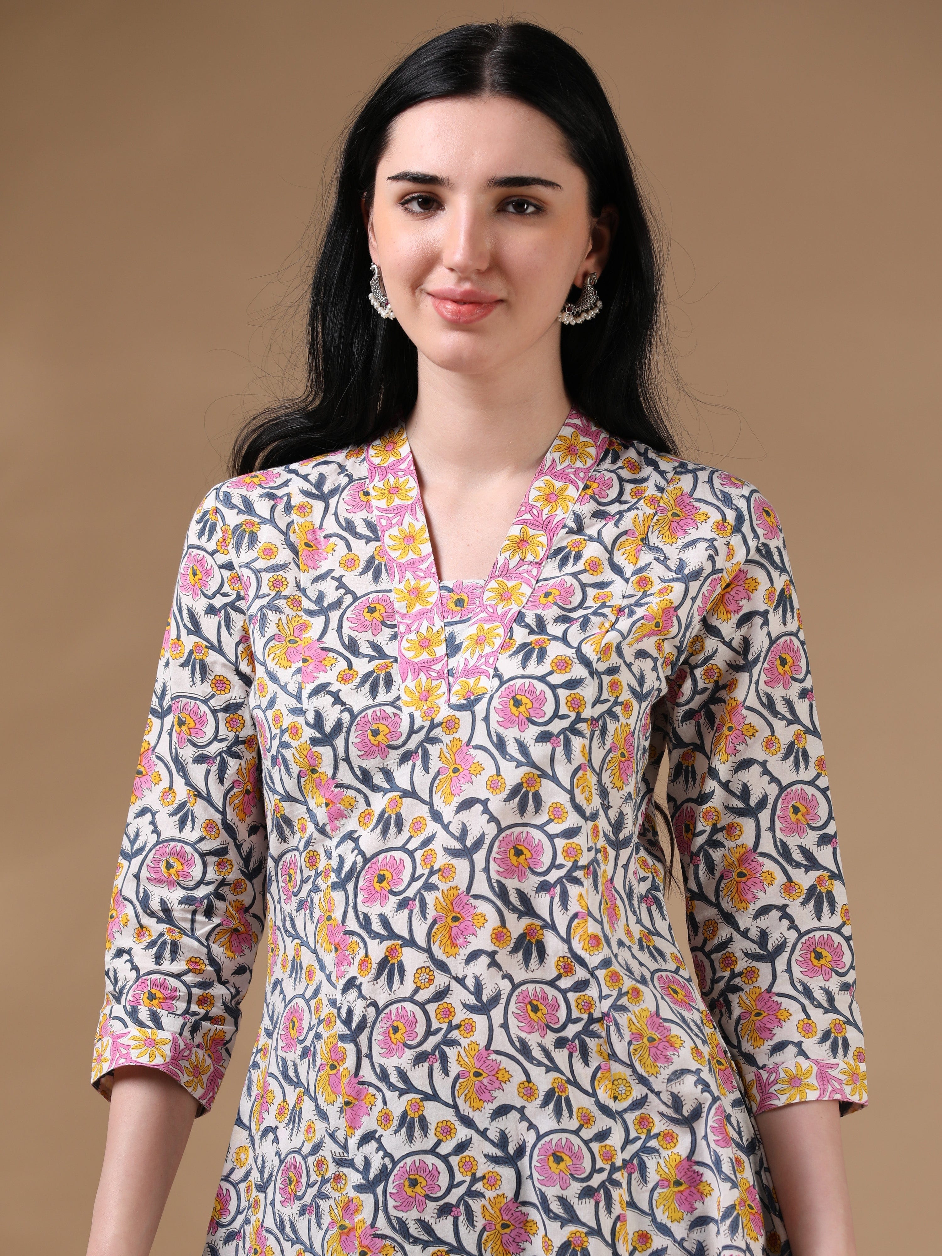 Multi Color 3/4th Regular  Sleeve  A-Line Kurta