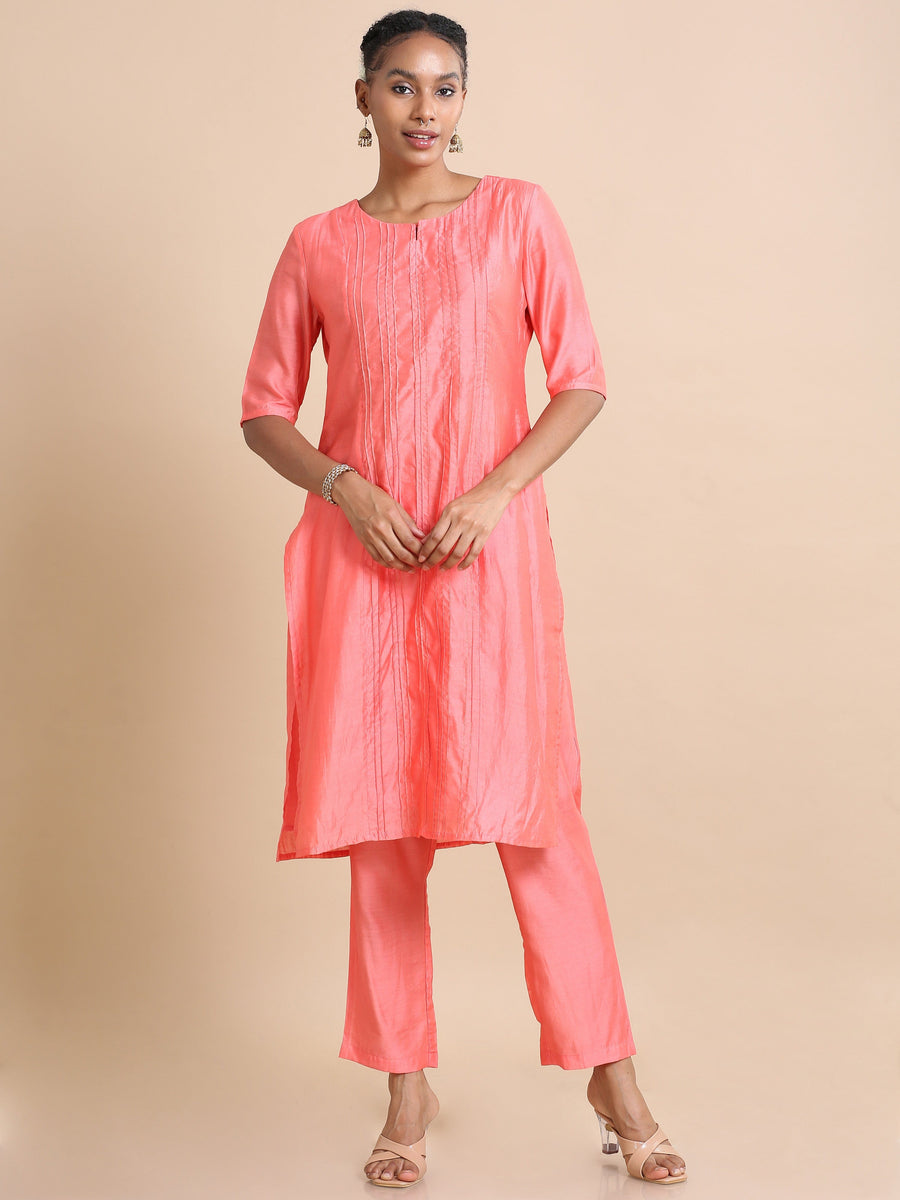 Salmon Elbow sleeves Cotton silk Thread work Regular fit Calf length Kurta Set - With Dupatta