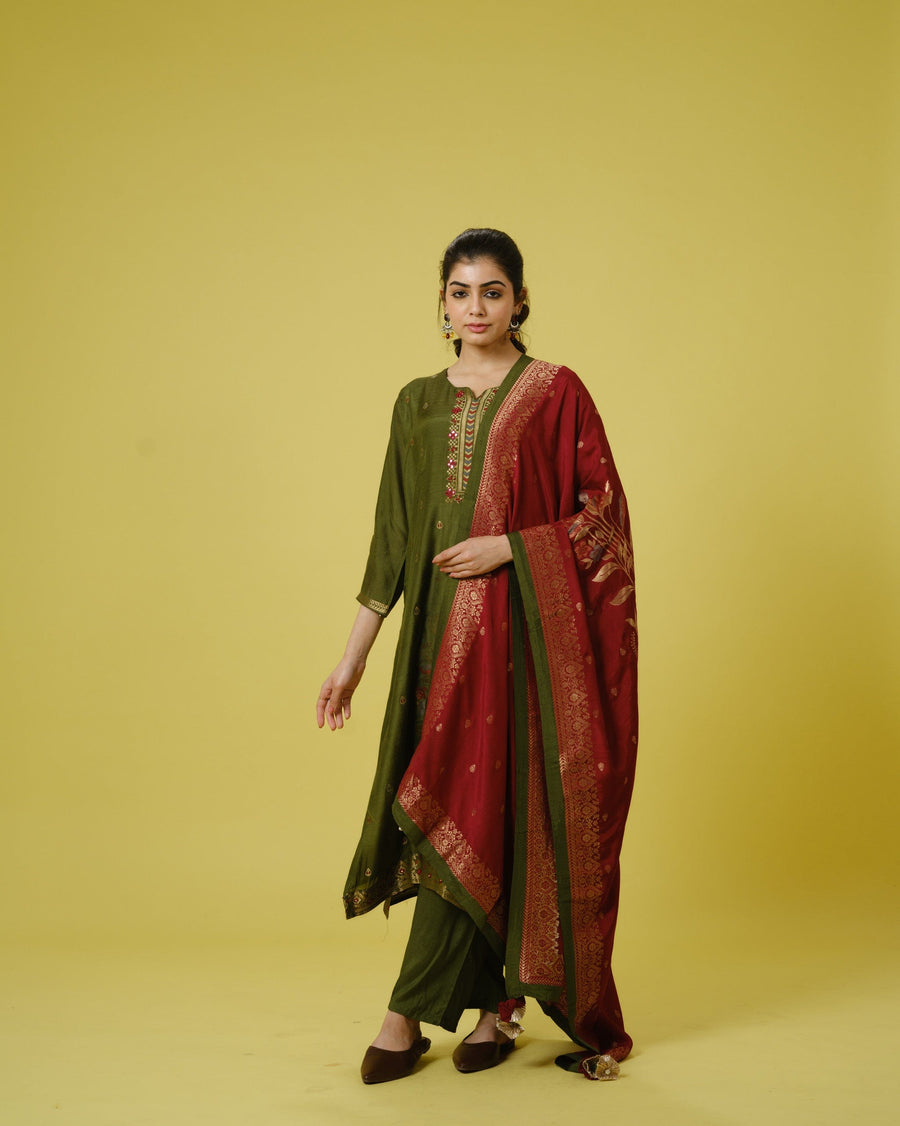 3/4th Sleeves Chanderi Banarasi Print, Mirror Work Calf Length Kurta Set - With Dupatta