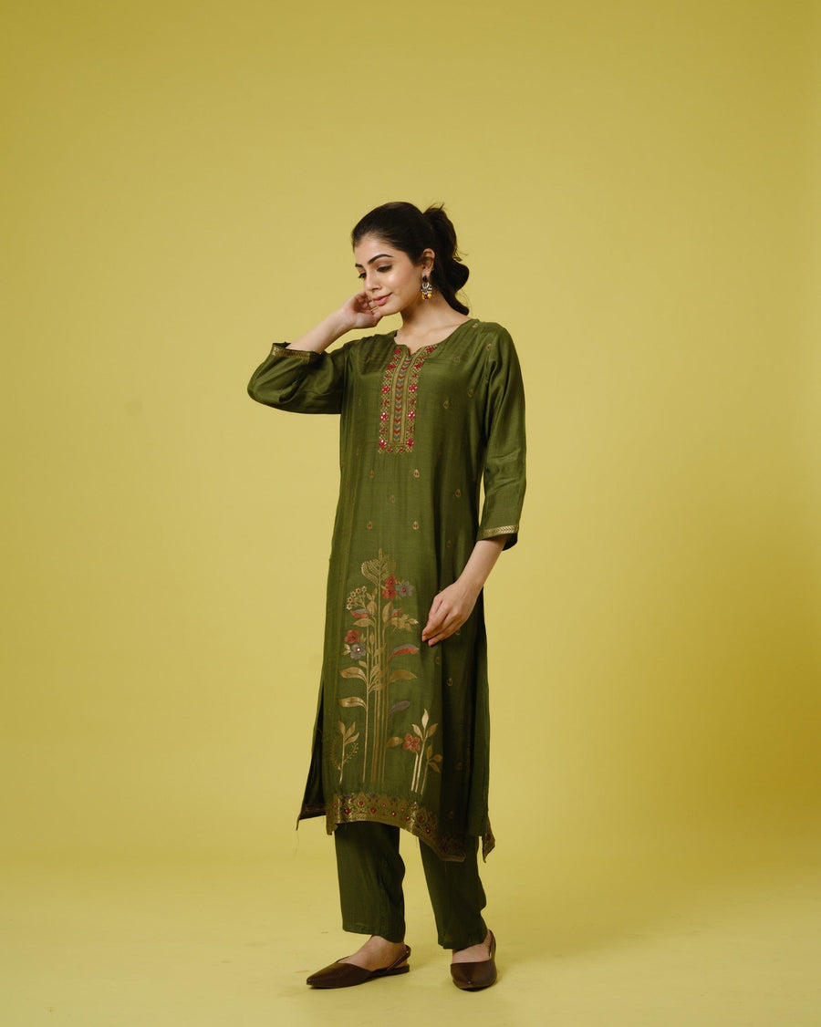 3/4th Sleeves Chanderi Banarasi Print, Mirror Work Calf Length Kurta Set - With Dupatta