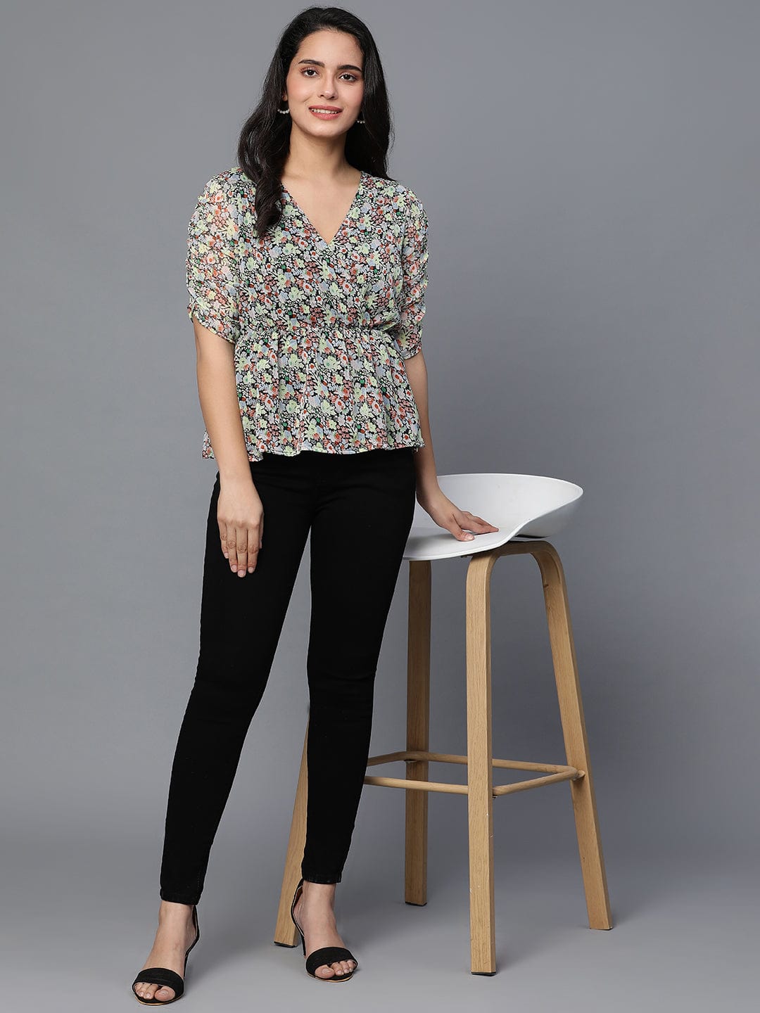 Black Floral 3/4th Sleeve Puff Top