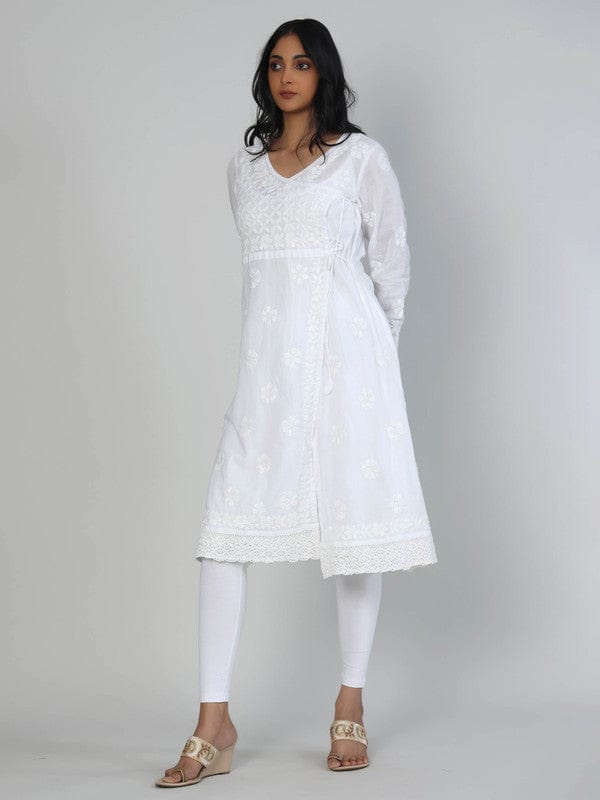 White 3/4th Sleeves Cotton Tone-on-tone thread work with lace fabric hemline Knee Length Kurta