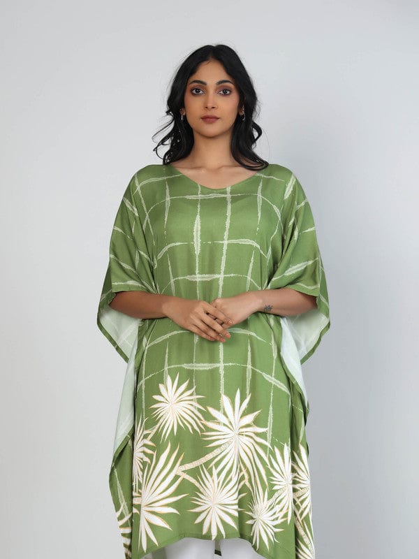 Green 3/4th Sleeves Viscose Floral and checkered Knee length Kaftan