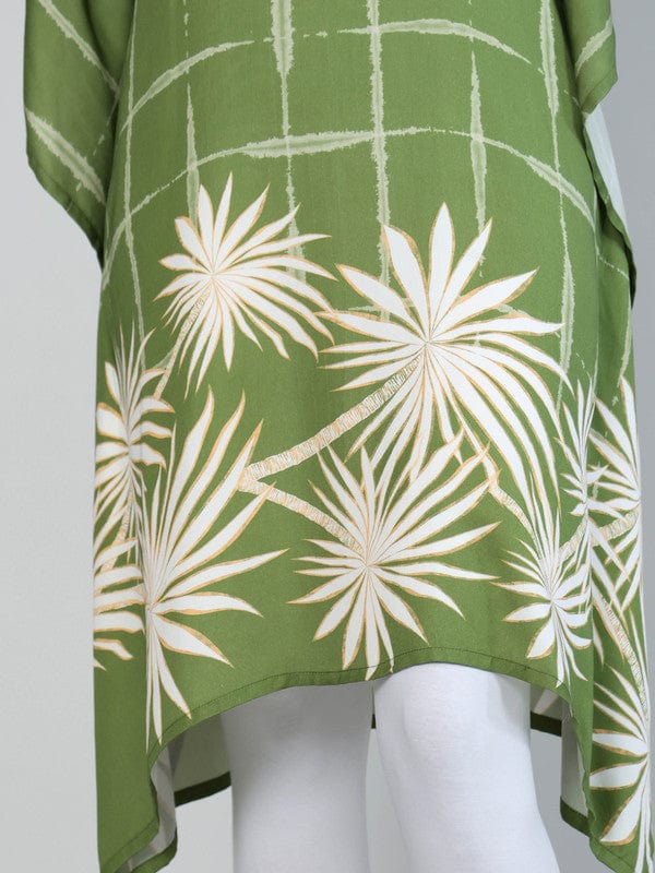 Green 3/4th Sleeves Viscose Floral and checkered Knee length Kaftan