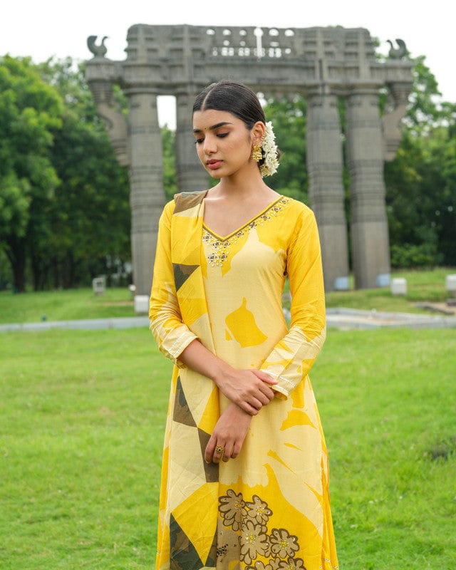 Yellow 3/4th Sleeves Floral print with embellishment work Viscose Calf length Kurta Set - With Dupatta