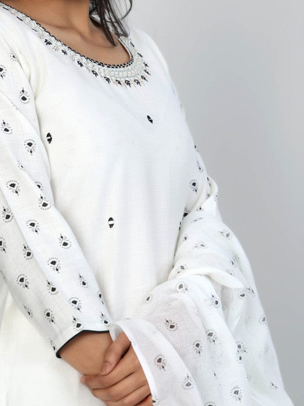 White 3/4th Sleeves Viscose Placement print with mirror and thread work Calf length Kurta Set - With Dupatta