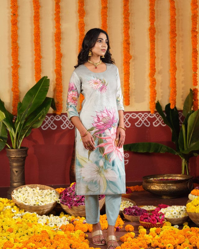 Grey 3/4th Slevees Viscose Floral Calf Length Kurta